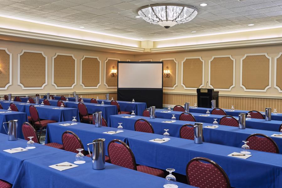 A quiet, intimate meeting space is practical, stylish and easy to customize with Hotel's multiple meeting rooms.