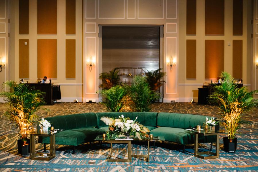 Corporate Event at Rosen Shingle Creek. Photo by Bluegrass Chic Floral Design and BHL Photography